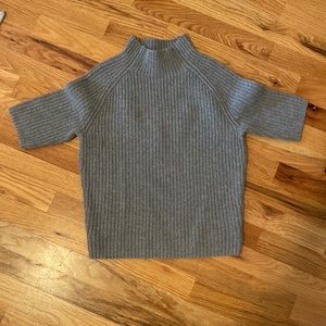 Theory sweater ! Never worn! 70% wool 30% cashmere blend
